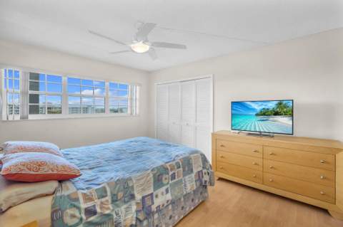 605 Oaks Drive #907, Pompano Beach FL - photo 22 of 53
