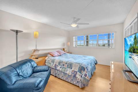 605 Oaks Drive #907, Pompano Beach FL - photo 8 of 53