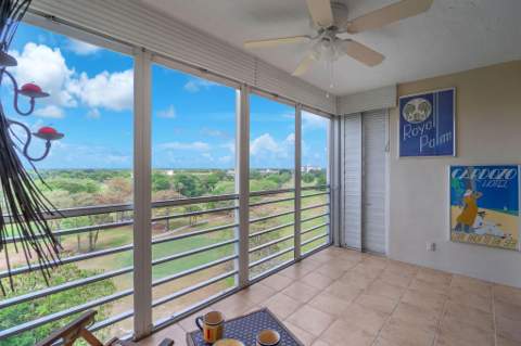 605 Oaks Drive #907, Pompano Beach FL - photo 17 of 53