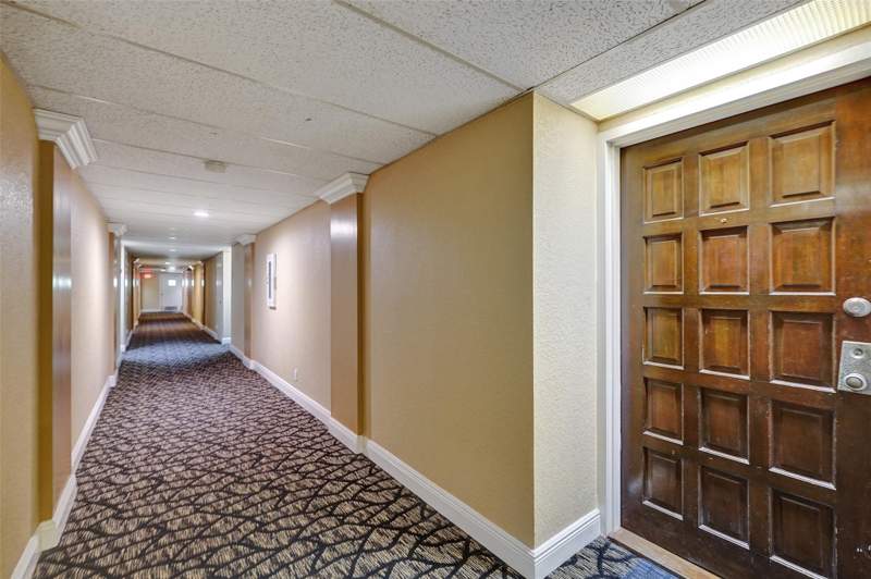 1 bedroom Condominium at 3800 N Hills Drive #412, Emerald Hill Country Club, Hollywood — photo 3