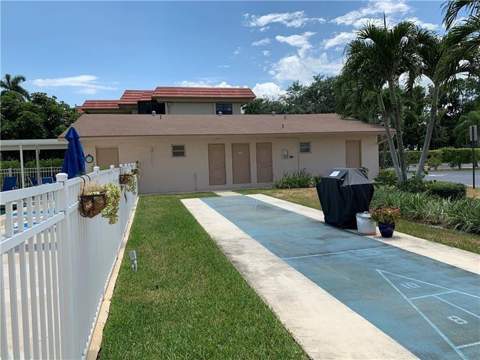 250 Jacaranda Drive #203, Plantation FL - photo 19 of 21
