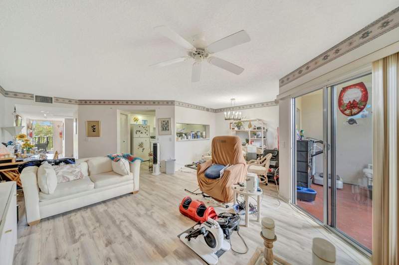 1 bedroom Condominium at 1400 SW 137th Avenue #311F, Suffolk, Pembroke Pines — photo 5
