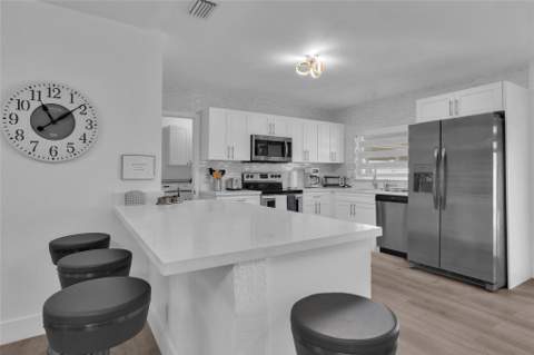 5311 Pierce Street, Hollywood FL - photo 9 of 52