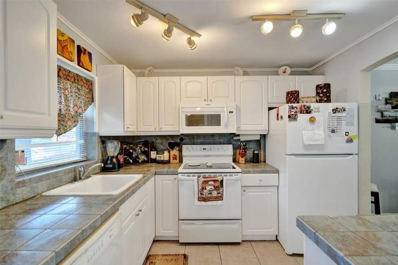 1 bedroom Condominium at 9821 Sunrise Lakes Boulevard #106, Sunrise Lakes, Sunrise — photo 4