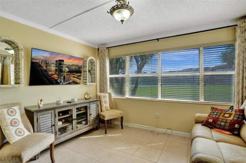 9821 Sunrise Lakes Boulevard #106, Sunrise FL - photo 8 of 25