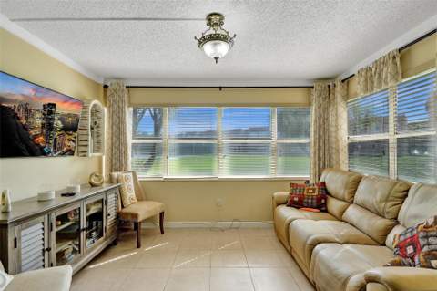 9821 Sunrise Lakes Boulevard #106, Sunrise FL - photo 9 of 25