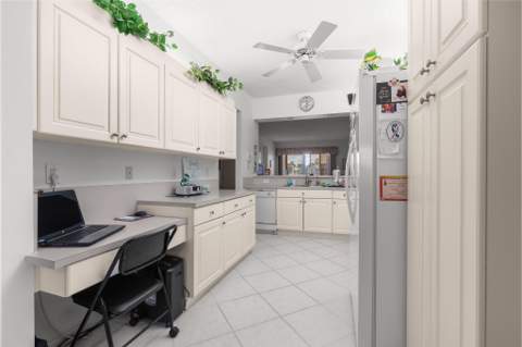 7647 Southampton Terrace #202, Tamarac FL - photo 18 of 47