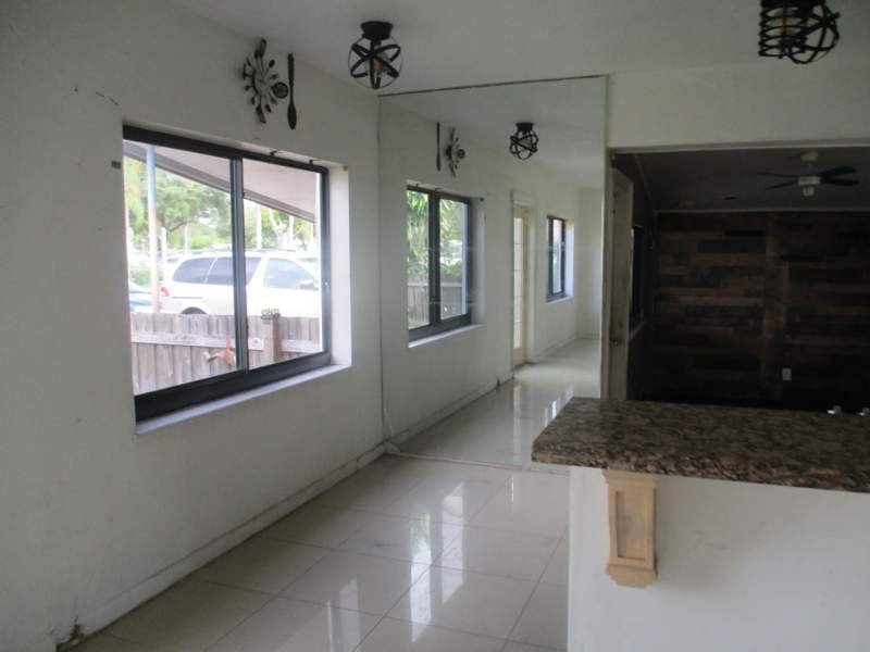 3 bedroom Single Family Residence at 1220 NW 7th Terrace, Progresso 2-18 D, Fort Lauderdale — photo 4