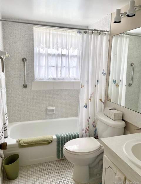 84 Brighton B #84, Boca Raton FL - photo 16 of 30