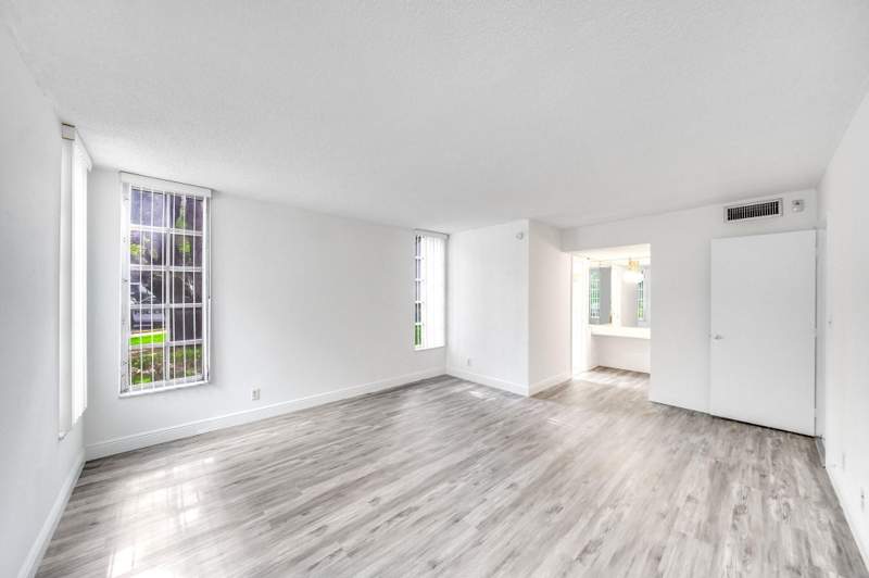 3 bedroom Condominium at 2601 S Course Drive #111, Palm Aire Country Club, Pompano Beach — photo 3