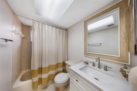 5250 Las Verdes Circle #317, Delray Beach FL - photo 11 of 24