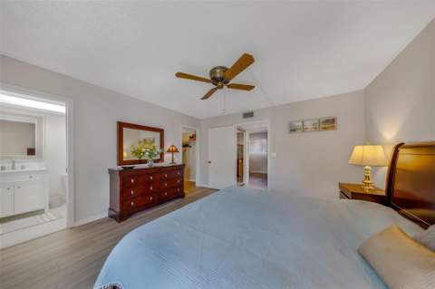 5250 Las Verdes Circle #317, Delray Beach FL - photo 17 of 24