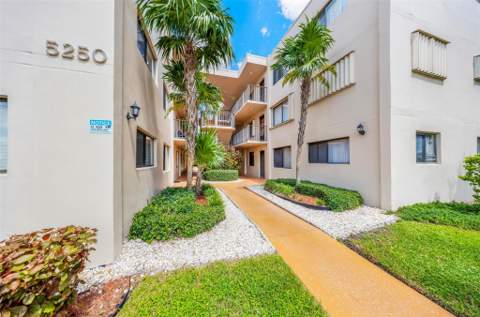 5250 Las Verdes Circle #317, Delray Beach FL - photo 22 of 24