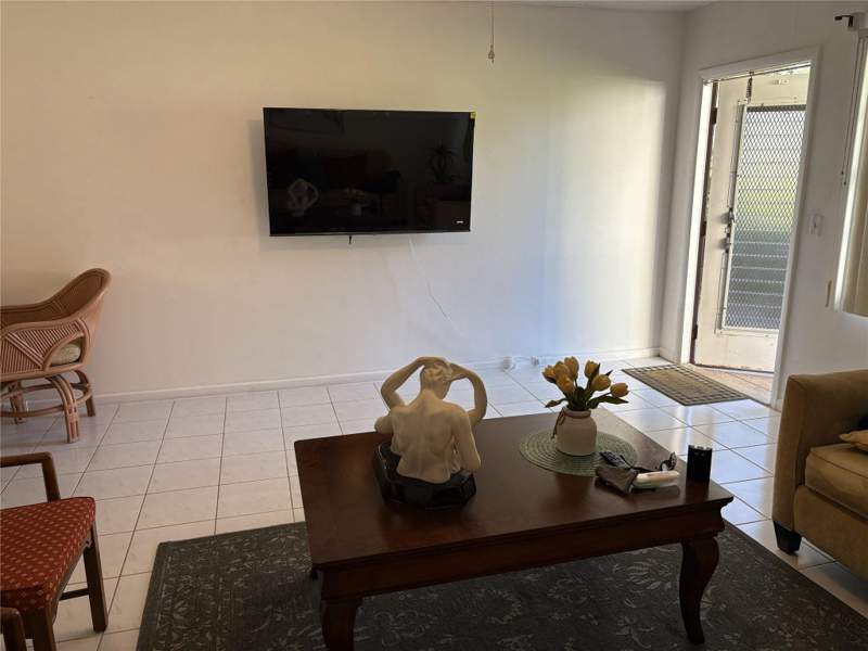 1 bedroom Condominium at 91 Preston C #C, Century Village, Boca Raton — photo 4