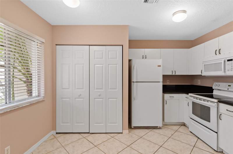 3 bedroom Townhouse at 1186 SW 44th Avenue #1186, The Waterways, Deerfield Beach — photo 4