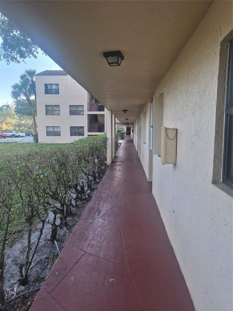 2 bedroom Condominium at 3252 Foxcroft Road #113, Miramar Club, Miramar — photo 4