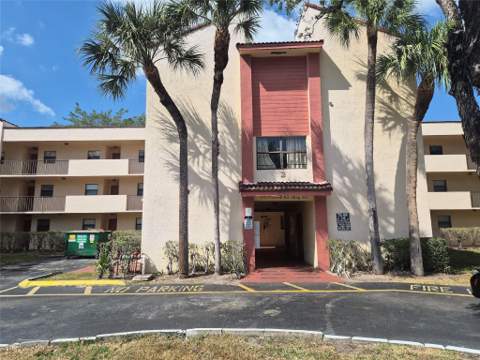 3252 Foxcroft Road #113, Miramar FL - photo 6 of 23