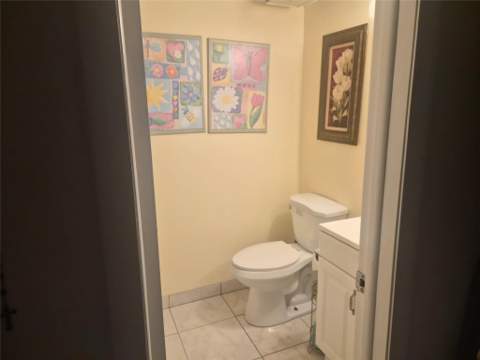 3252 Foxcroft Road #113, Miramar FL - photo 16 of 23