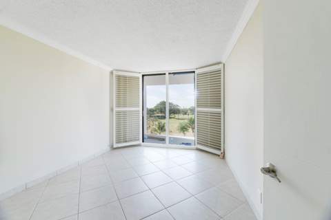 3800 N Hills Drive #402, Hollywood FL - photo 7 of 17