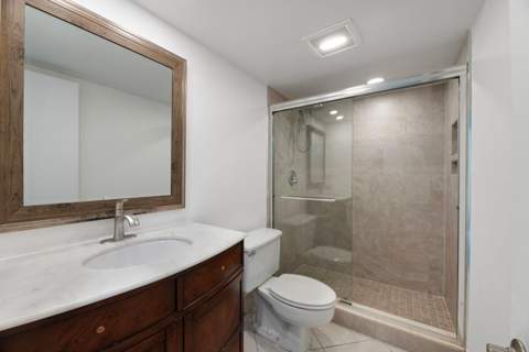 3800 N Hills Drive #402, Hollywood FL - photo 10 of 17