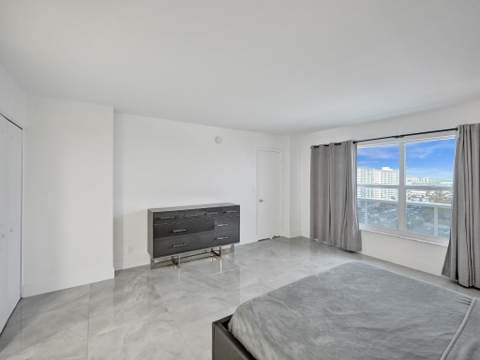 3500 Galt Ocean Drive #1109, Fort Lauderdale FL - photo 16 of 39