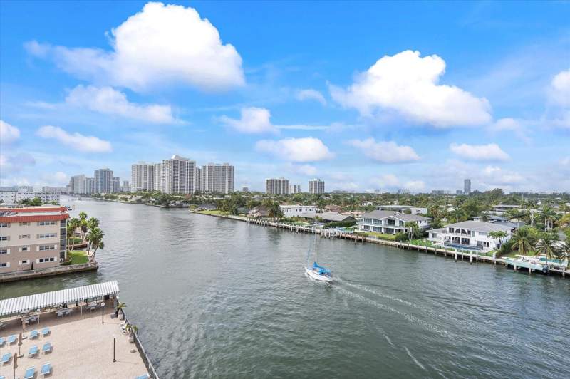 2 bedroom Condominium at 2017 S Ocean Drive #710, Avant Garde, Hallandale Beach — photo 2