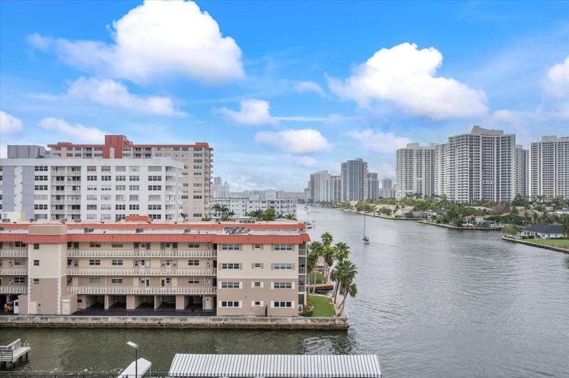 2 bedroom Condominium at 2017 S Ocean Drive #710, Avant Garde, Hallandale Beach — photo 4