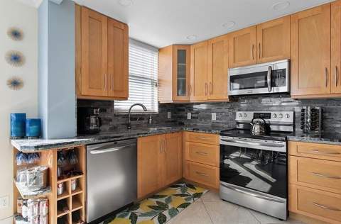 1010 S Ocean Boulevard #602, Pompano Beach FL - photo 7 of 46