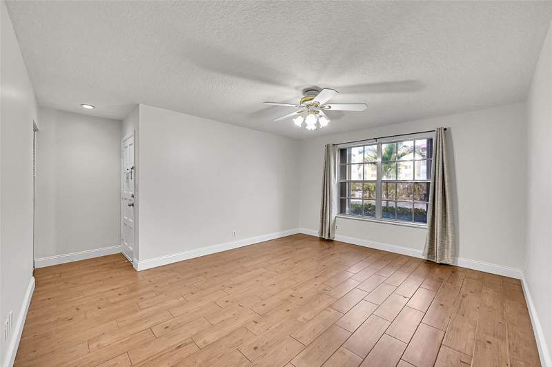 2 bedroom Condominium at 428 NW 70th Avenue #140, French Quarter, Plantation — photo 4