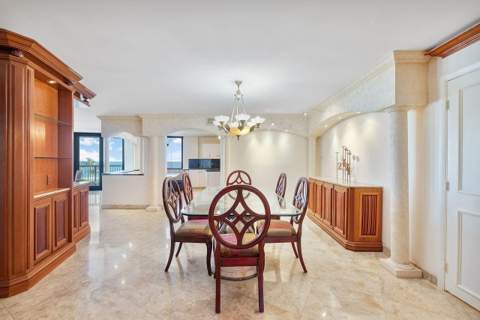 1800 S Ocean Boulevard #410, Lauderdale-By-The-Sea FL - photo 9 of 63