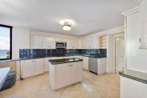 1800 S Ocean Boulevard #410, Lauderdale-By-The-Sea FL - photo 21 of 63