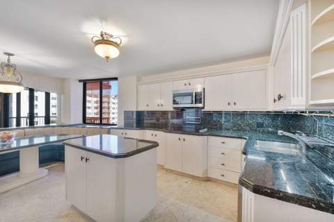 1800 S Ocean Boulevard #410, Lauderdale-By-The-Sea FL - photo 23 of 63