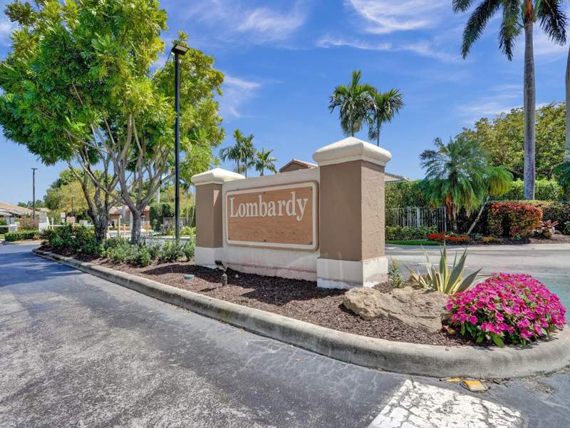2 bedroom Villa at 10116 Lombardy Drive #10116, Lombardy, Tamarac — photo 2