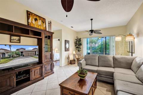 10116 Lombardy Drive #10116, Tamarac FL - photo 24 of 48