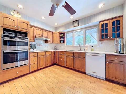241 Corsair Avenue, Lauderdale-By-The-Sea FL - photo 10 of 17