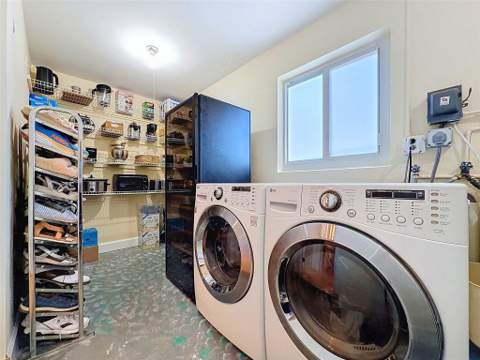 241 Corsair Avenue, Lauderdale-By-The-Sea FL - photo 16 of 17