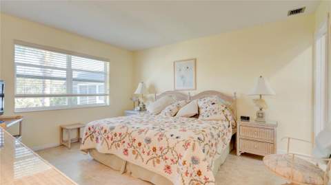 1501 S Ocean Boulevard #325, Lauderdale-By-The-Sea FL - photo 9 of 35