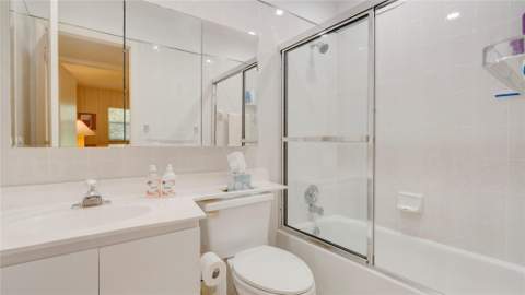 1501 S Ocean Boulevard #325, Lauderdale-By-The-Sea FL - photo 17 of 35