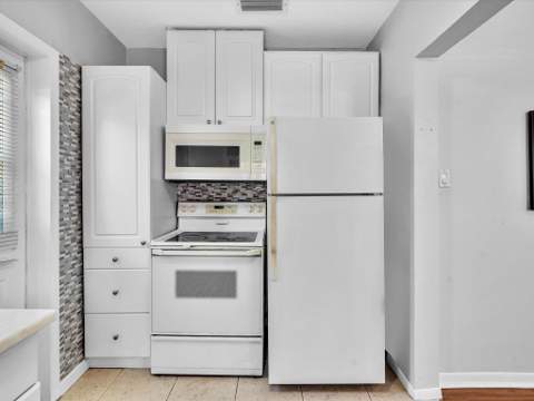 1835 Roosevelt Street, Hollywood FL - photo 14 of 49