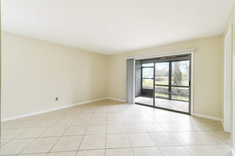 2 bedroom Condominium at 8163 SE Croft Circle #C-5, Pinecroft Condo All Ph, Hobe Sound — photo 4