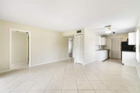 8163 SE Croft Circle #C-5, Hobe Sound FL - photo 6 of 28