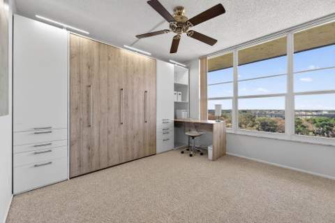 575 Oaks Lane #1002, Pompano Beach FL - photo 21 of 50