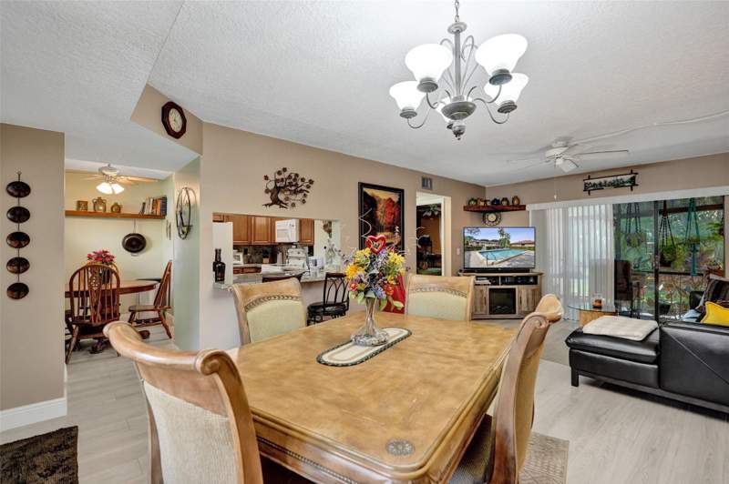 2 bedroom Condominium at 9629 NW 4th Street #4a, Royal Grenadier Condomini, Coral Springs — photo 4
