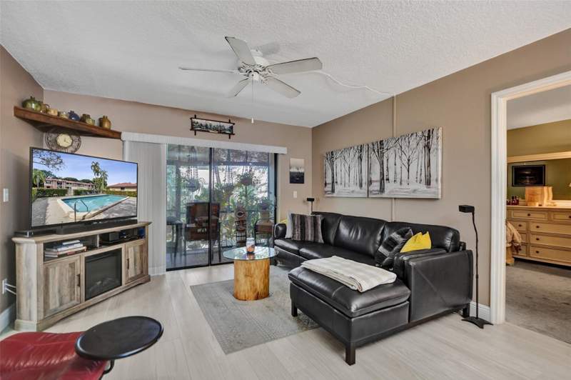2 bedroom Condominium at 9629 NW 4th Street #4a, Royal Grenadier Condomini, Coral Springs — photo 5