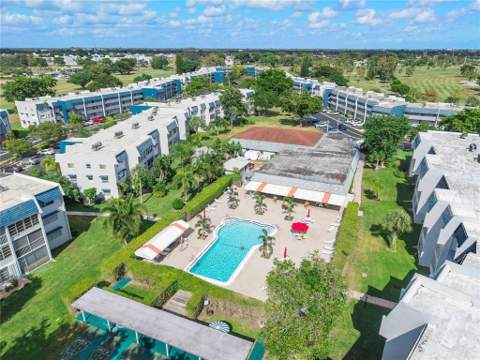 7787 Golf Circle Drive #312, Margate FL - photo 15 of 22