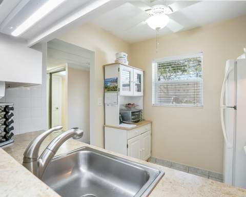 3400 NW 48th Avenue #407, Lauderdale Lakes FL - photo 11 of 17