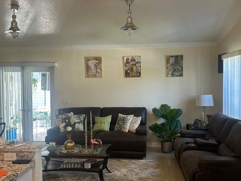 3 bedroom Single Family Residence at 1281 SW 85th Avenue, Cinnamon Place 1 121-26 B, Pembroke Pines — photo 3