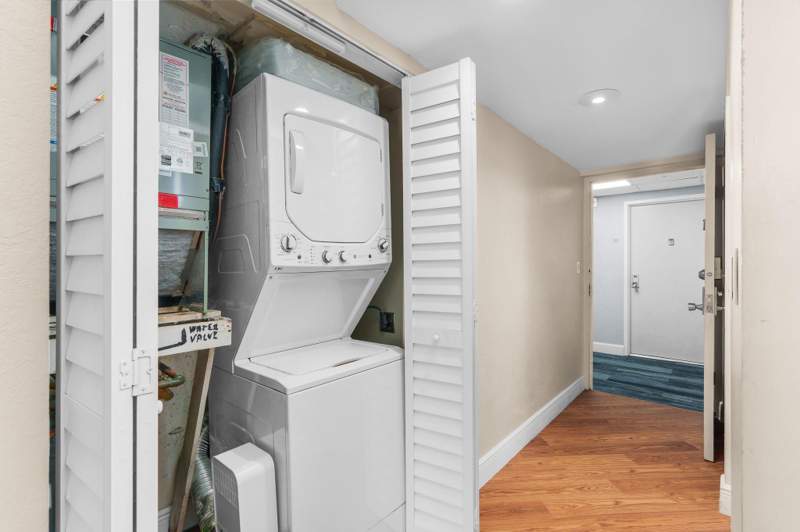2 bedroom Condominium at 1000 River Reach Drive #212, River Reach, Fort Lauderdale — photo 4