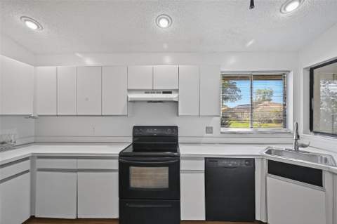 2495 NW 14th Street, Delray Beach FL - photo 15 of 41