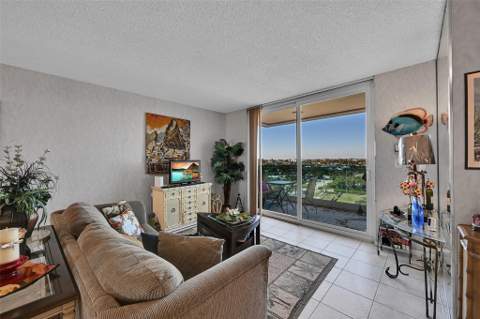 2639 N Riverside Drive #1005, Pompano Beach FL - photo 8 of 34